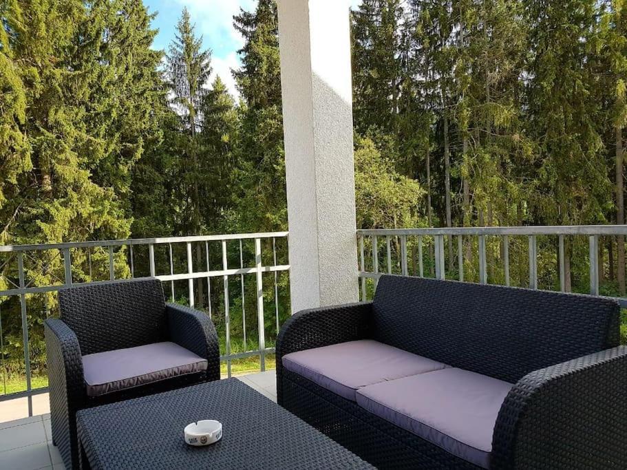 Sieben Tannen Titisee + Hochschwarzwald Card Apartment Bagian luar foto